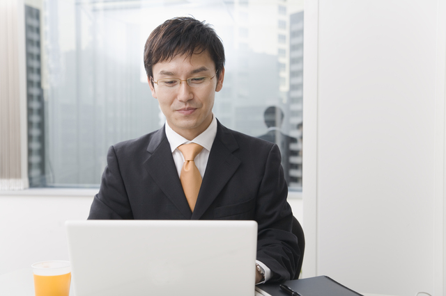 副業のデータ入力！タイピングを仕事にして在宅で収入を得るコツとは？